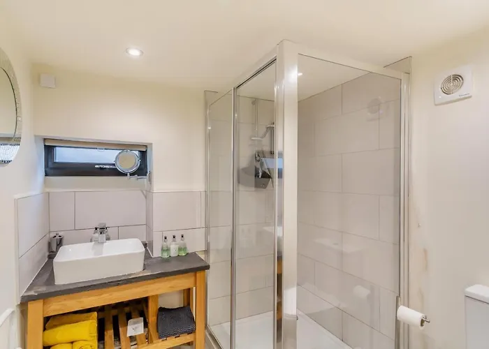 7 Bed In Horton-in-ribblesdale Oc-r34007