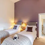 7 Bed In Horton-in-ribblesdale Oc-r34007